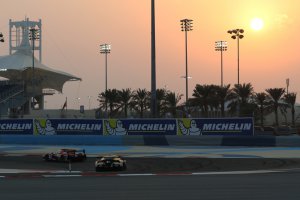 Bahrein: De vrije trainingen in beeld gebracht