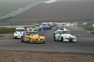 2Cv - 6 Hours Mettet in beeld gebracht