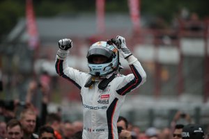 24H Spa: Parc Fermé en verschillende podia in beeld gebracht