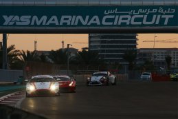Optimum Motorsport - Aston Martin Vantage 2019 GT4