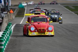 Leader Racing