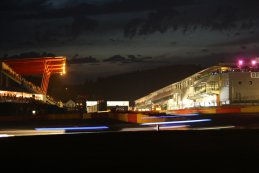 24H Spa: De nacht valt over het circuit