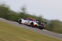 1000km Nürburgring: De eerste vrije training in beeld gebracht