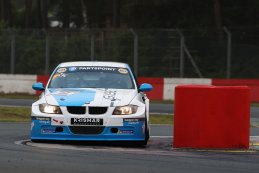 Kuepperracing - BMW 325i e90