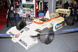 Arrows A8