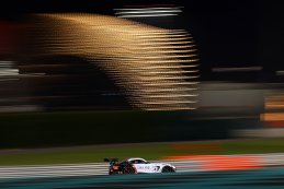 2 Seas Motorsport - Mercedes AMG GT3