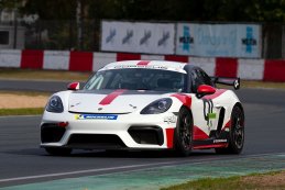 Len Quintens / Nicolas Vandierendonck - Porsche 718 Cayman GT4