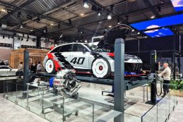 Het autosalon in beeld: Concept cars en racewagens