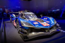 Alpine A424