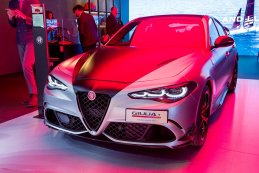 Alfa Romeo Giulia Luna Rossa