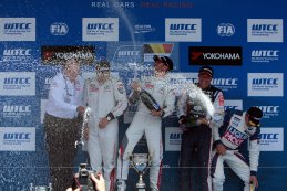 Spa: Podium en sfeerbeelden na de finish