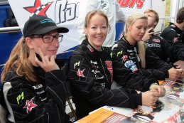 24H Zolder: De handtekeningensessie in beeld