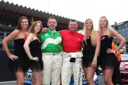 24H Zolder: Startgrid en de babes in beeld gebracht