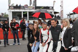24H Zolder: Startgrid en de babes in beeld gebracht