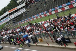 24H Zolder: Startgrid en de babes in beeld gebracht