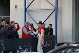 Nürburgring 1000: Laurens Vanthoor viert titel
