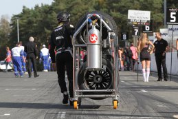 Zolder: Startgrid en de babes