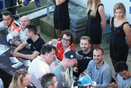Zolder: De handtekeningsessie
