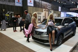 Suzuki Hostessen