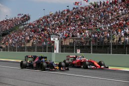 Kimi Raikkonen Scuderia Ferrari Carlos Sainz Torro Rosso