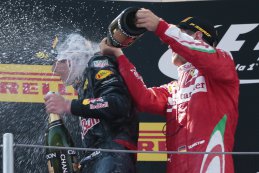 Max Verstappen GP Spanje 2016 krijgt champagne douche van Vettel
