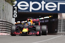Daniel Ricciardo - Red Bull Racing op weg naar de pole-position