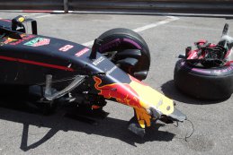 schade wagen Max Verstappen - Red Bull Racing