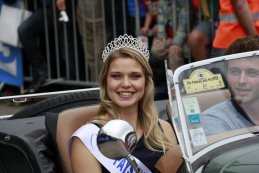 Cécile Fourrier - Miss 24 Heures du Mans 2016