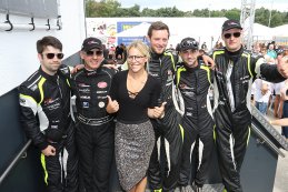 Eline De Munck en piloten VGL Racing