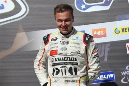Stienes Longin - Eindwinnaar 2016 Nascar Whelen Euro Series Elite 2