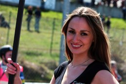 Zolder: Qualifying Race: Vrouwelijk schoon en de startgrid