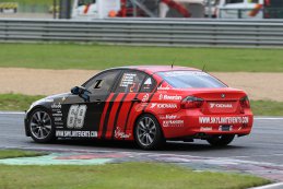 Skylimit Yokohama Racing Team - BMW E90