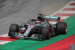 Lewis Hamilton - Mercedes