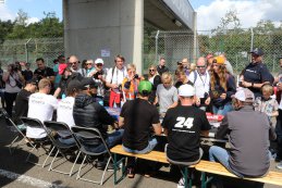 2018 Eleven Sports 24 Hours of Zolder Handtekeningsessie