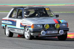 Peugeot 305