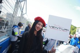 grid girl 2019 Paris E-Prix
