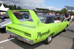 Plymouth Thunderbird