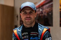 Long Beach: Laurens Vanthoor aan de start met 'Rexy' van AO Racing