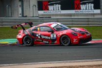 Art Racing zet autosportvrijwilligers in de bloemetjes