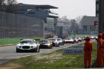 Silverstone: 25 Pro Cup wagens strijden zondag voor de zege