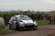 Rally van Frankrijk: Neuville houdt stand - 900ste KP-zege voor Loeb