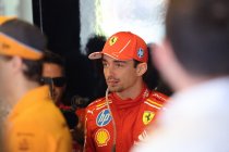 Leclerc klopt oud-teamgenoot Sainz tijdens testdag in Abu Dhabi