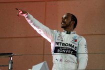 Hamilton profiteert van missers Ferrari in Bahrein