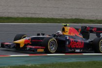 Spanje: Pierre Gasly op pole