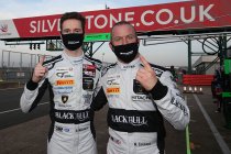 Silverstone: Rob Collard en Sandy Mitchell pakken winst en titel