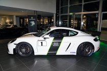 Sven Van Laere, Luc Vanderfeesten en Ad Geerts met Cayman GT4