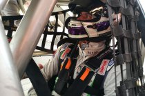 Daniil Kvyat, Wolfgang Reip en Jean Glorieux testen Nascar bolide