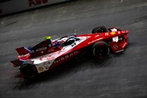 Londen: Oliver Rowland snelste in laatste vrije training - Jaguar met hun handen in het haar