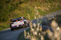 Corsica: Ogier op weg naar winst - Neuville bikkelt om podium