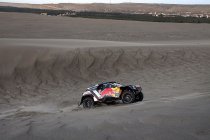 Peugeot in de touwen ondanks dubbel Sainz